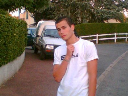 Adoche